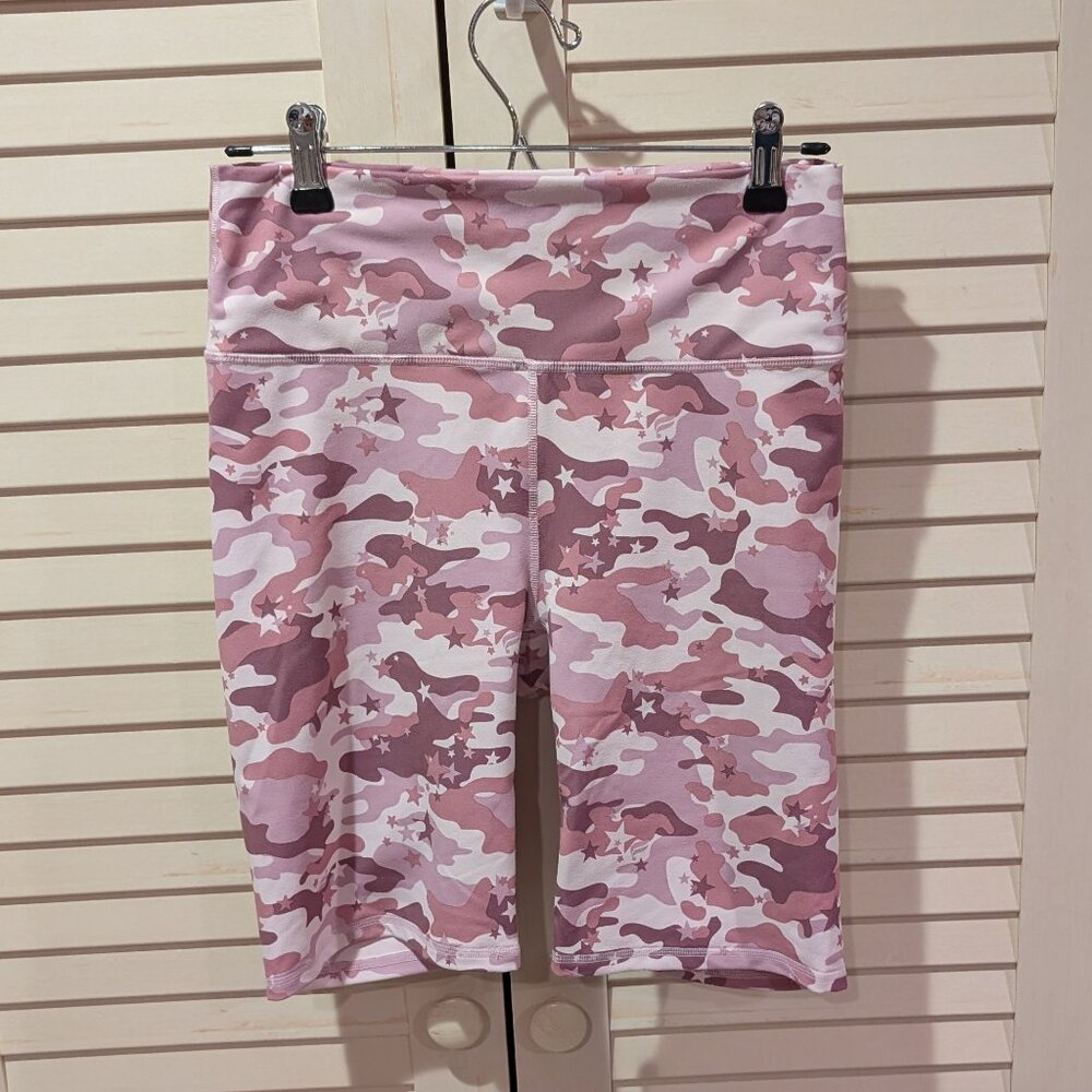 Fabletics Powerhold Define High-Waisted Short 9'' Star Camo Lilac